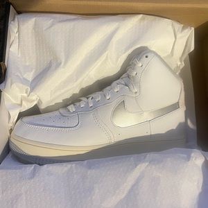 Women’s AF1 Sculpt (white/silver) - 7.5 (new, never been worn)